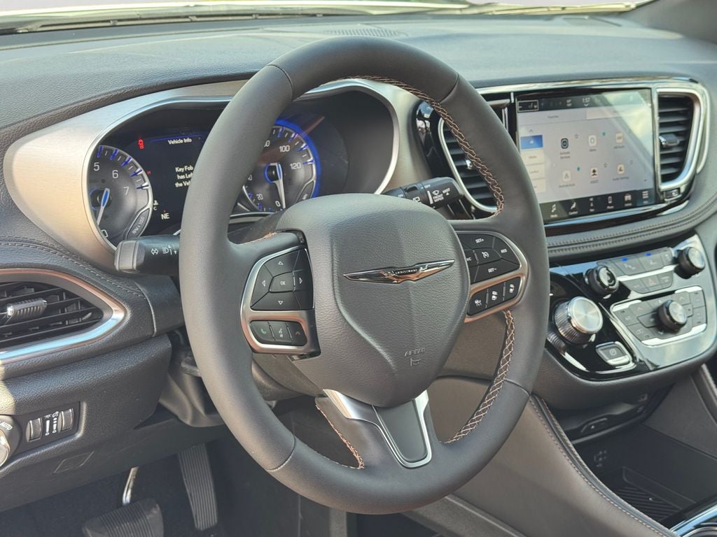 2026 Chrysler Pacifica Pinnacle