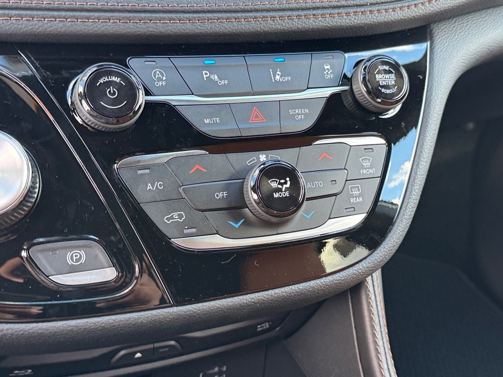 2026 Chrysler Pacifica Pinnacle