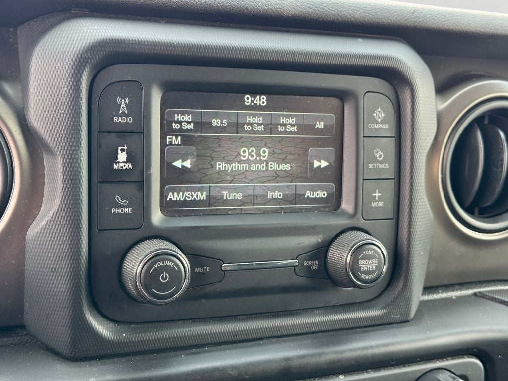 2018 Jeep Wrangler Unlimited Sport S w/ 24S pkg