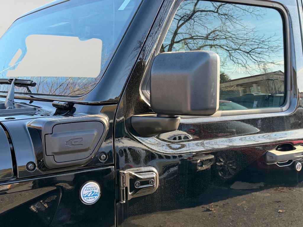 2023 Jeep Wrangler Sahara 4xe w/ Heated Seats