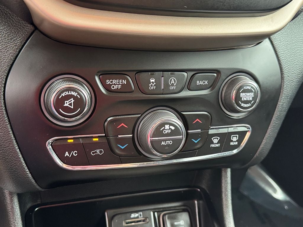 2016 Jeep Cherokee Latitude 75th Anniversary Edition