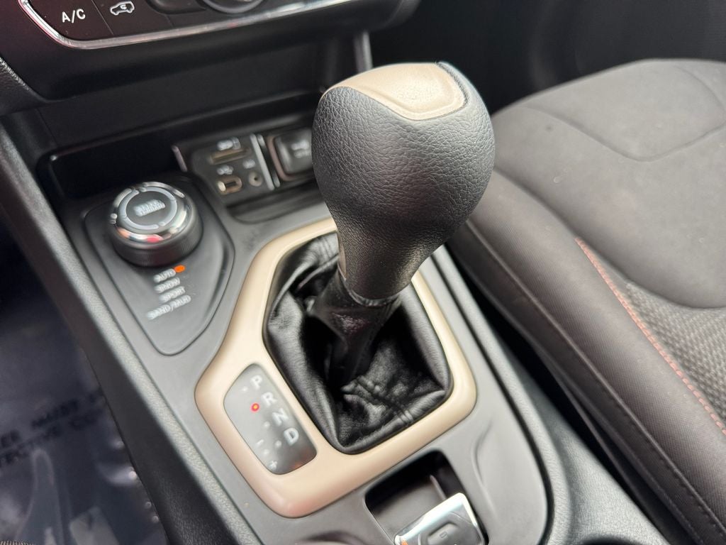 2016 Jeep Cherokee Latitude 75th Anniversary Edition
