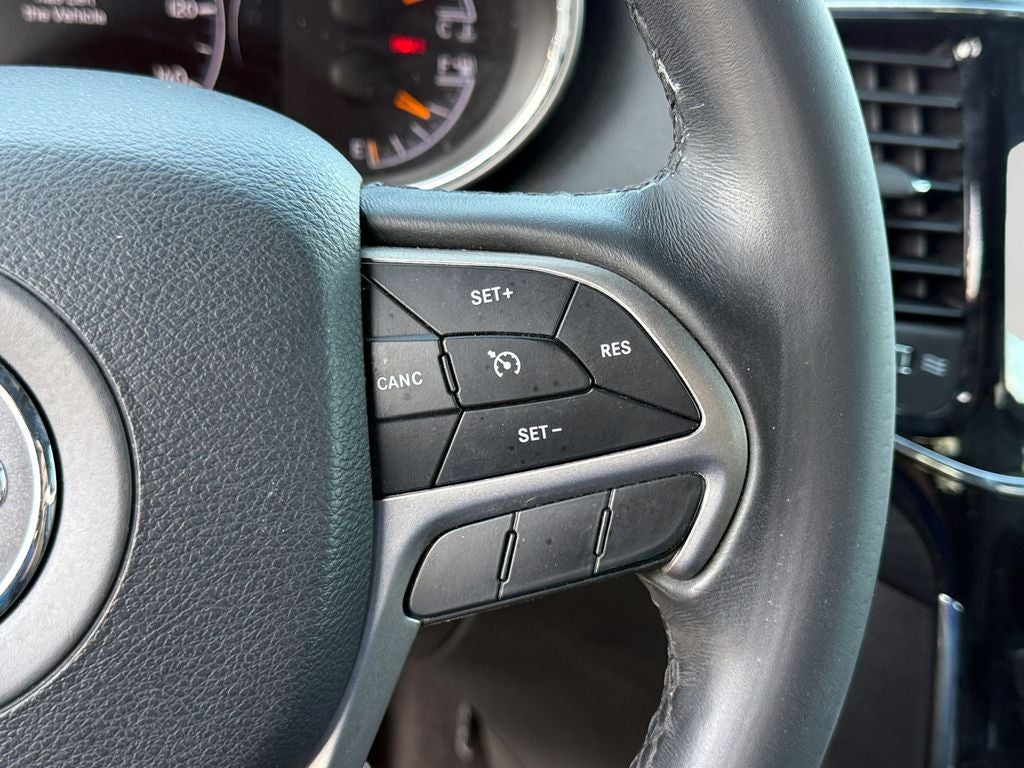 2019 Jeep Grand Cherokee Laredo E