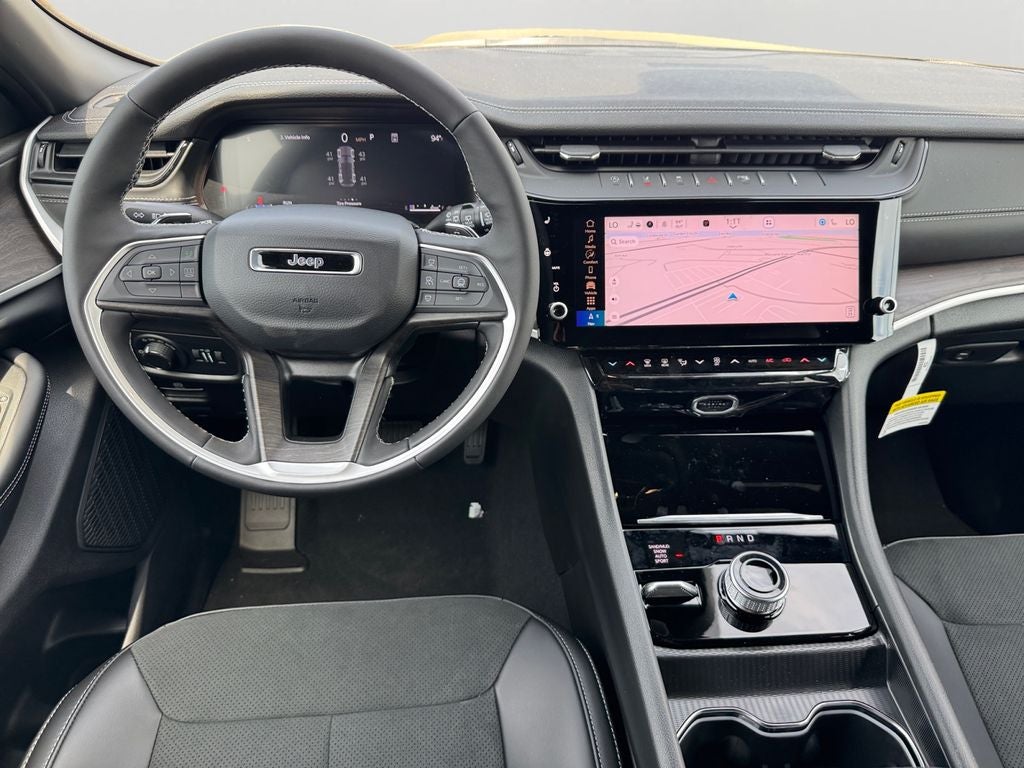 2026 Jeep Grand Cherokee Altitude