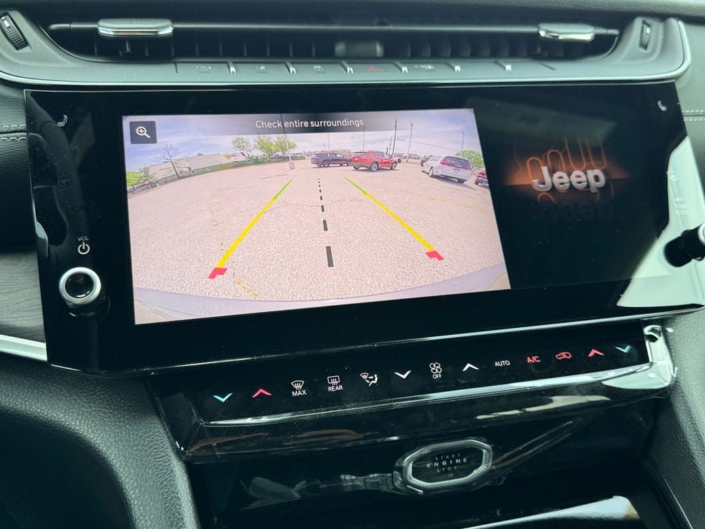2026 Jeep Grand Cherokee Altitude