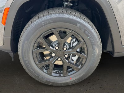 2026 Jeep Grand Cherokee Altitude
