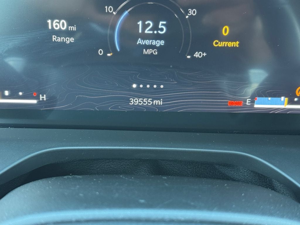 2022 Jeep Grand Cherokee Limited w/ Blindspot Monitor