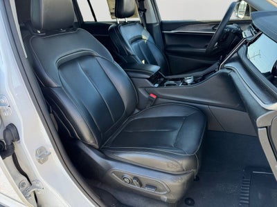 2022 Jeep Grand Cherokee 4xe w/ PANARAMIC SUNROOF