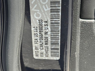 2023 Jeep Grand Cherokee Overland 4xe w/Heads Up Display