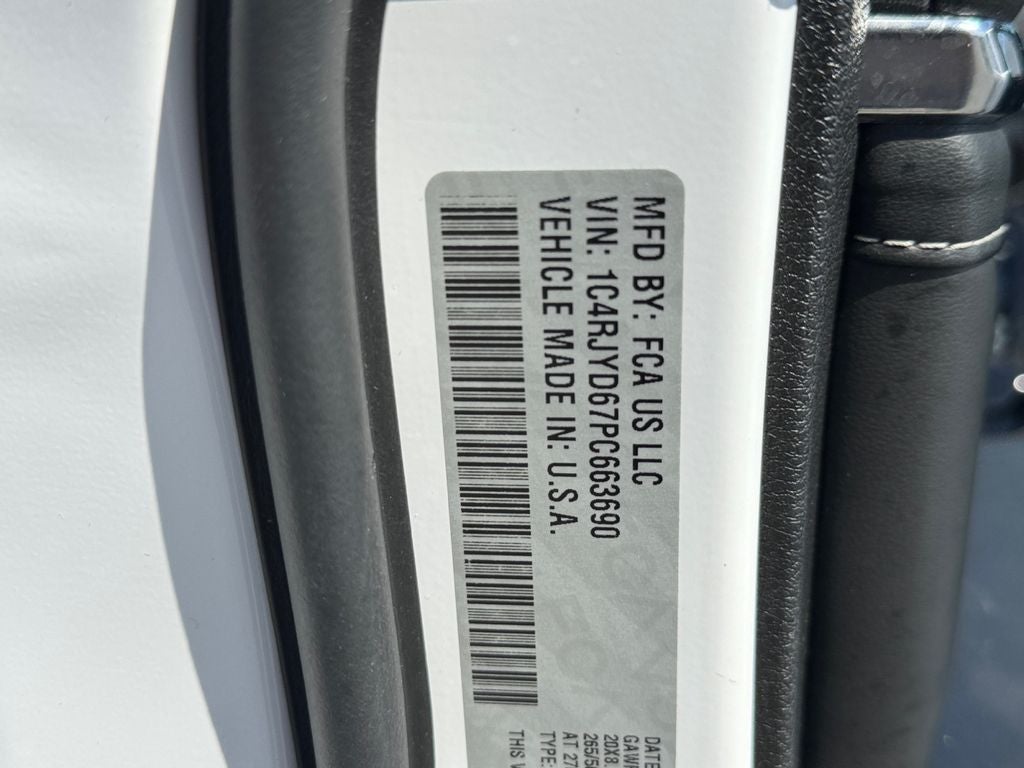 2023 Jeep Grand Cherokee Overland 4xe W/Tech pkg