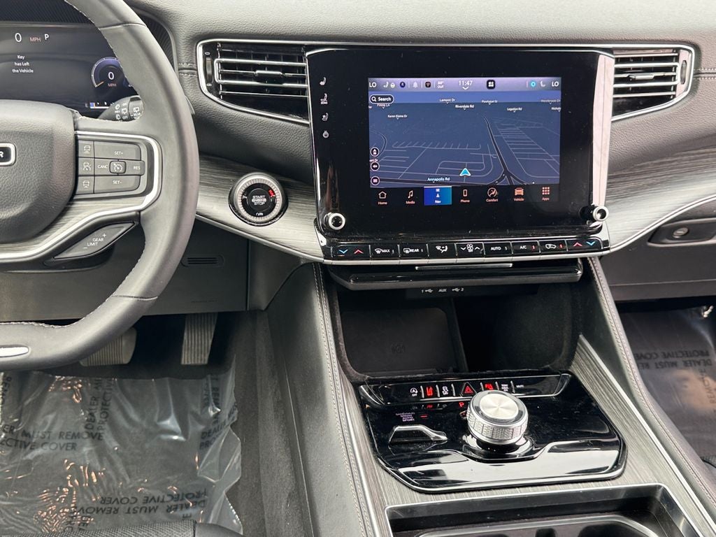 2024 Jeep Wagoneer Series II W/ Navigation