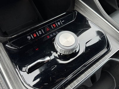 2024 Jeep Wagoneer Series II W/ Navigation