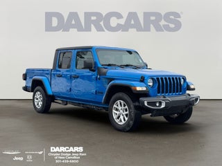 2023 Jeep Gladiator Sport S w/ Popular, Convenience and Tow Packages