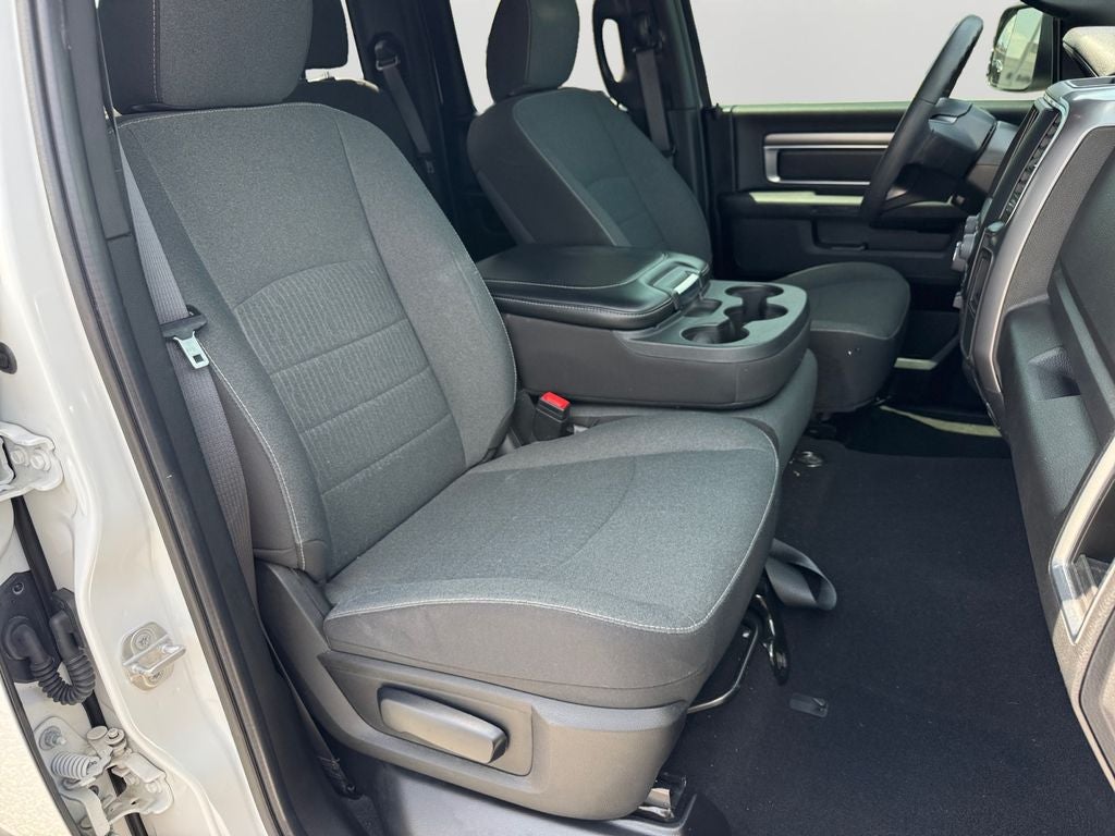 2023 RAM 1500 Classic Warlock w/Bluetooth