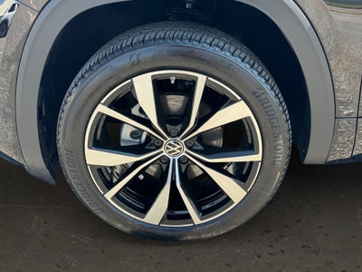 2025 Volkswagen Atlas Cross Sport 2.0T SEL Premium R-Line