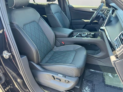 2025 Volkswagen Atlas Cross Sport 2.0T SEL Premium R-Line