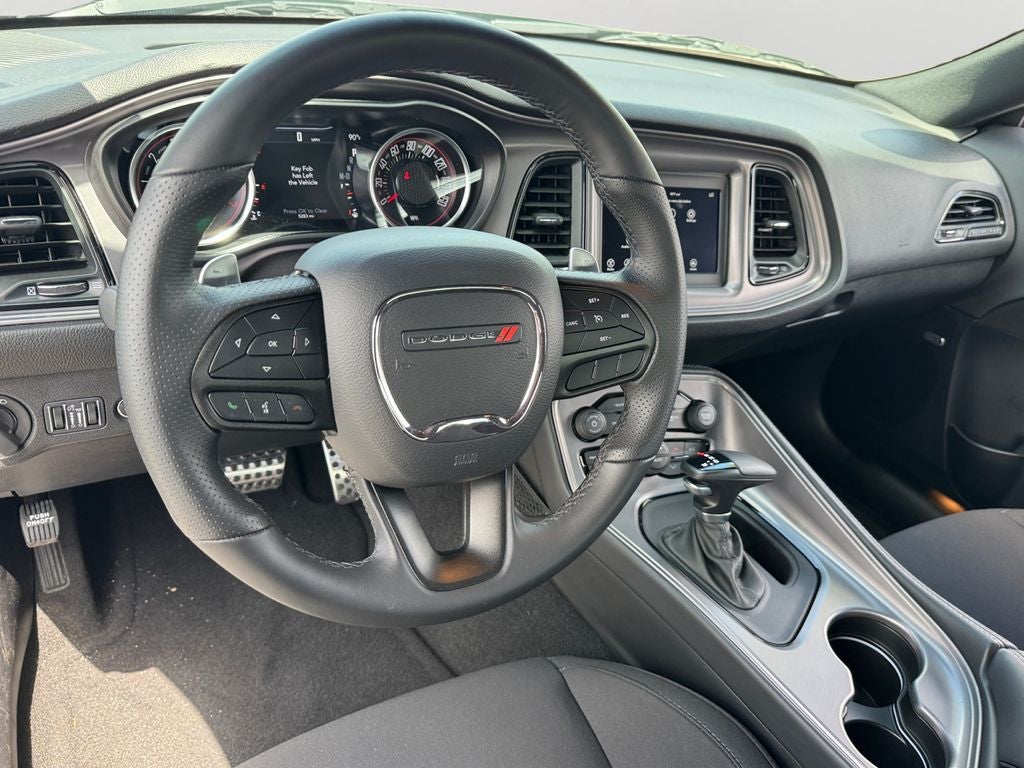 2023 Dodge Challenger R/T w/ Apple Car Play