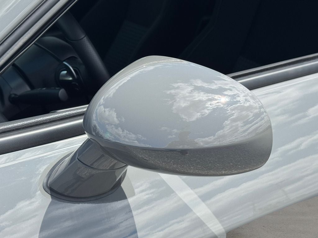 2023 Dodge Challenger R/T w/ Apple Car Play