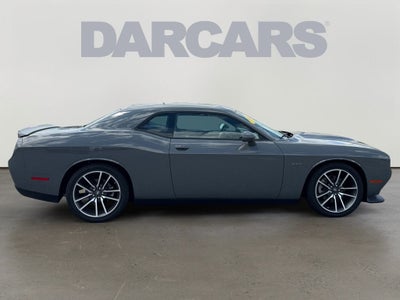 2023 Dodge Challenger R/T w/ Apple Car Play