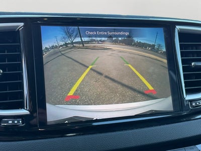 2024 Chrysler Pacifica Touring L w/ Bluetooth