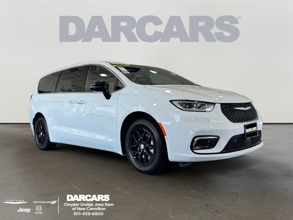 2026 Chrysler Pacifica Select 360 Surround View Camera