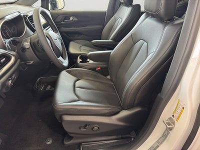 2026 Chrysler Pacifica Select 360 Surround View Camera