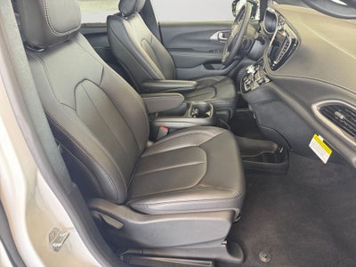 2026 Chrysler Pacifica Select 360 Surround View Camera