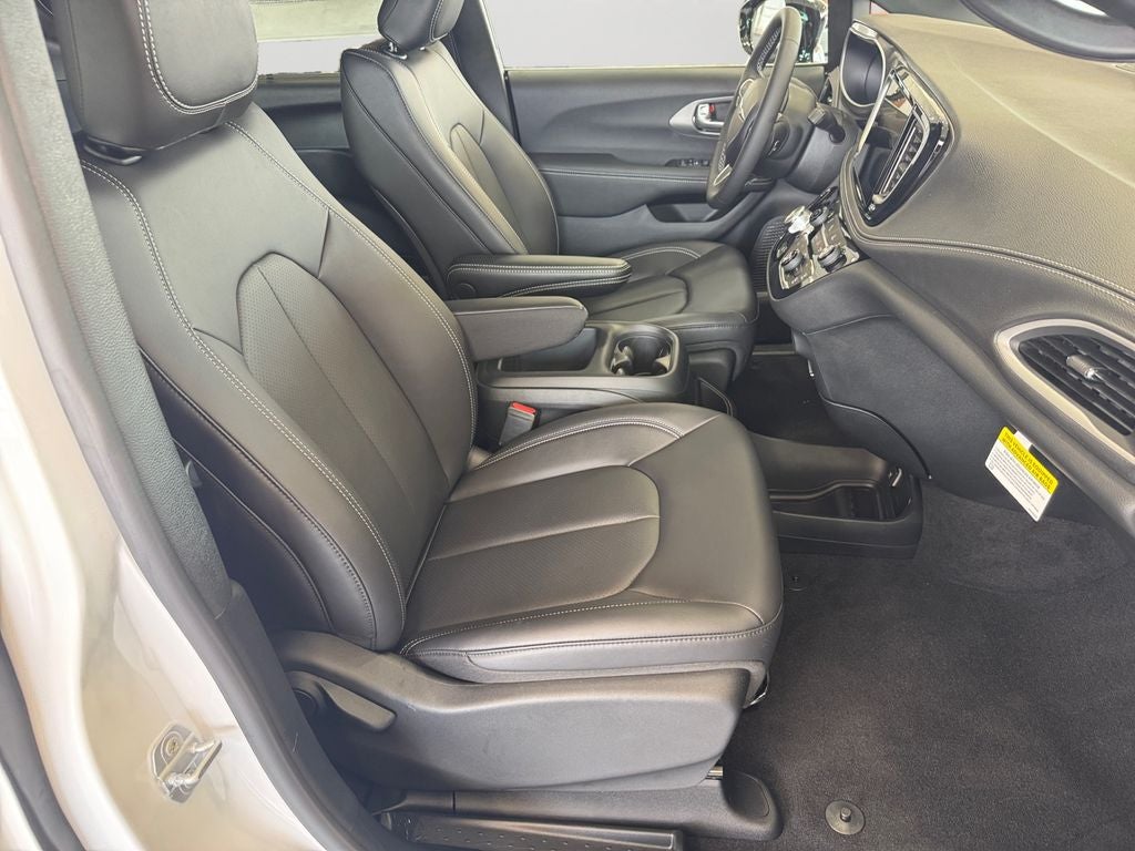 2026 Chrysler Pacifica Select 360 Surround View Camera