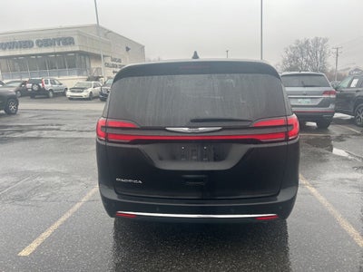 2024 Chrysler Pacifica Touring L W/ Blindspot