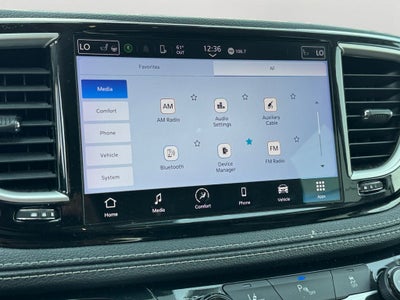 2023 Chrysler Pacifica Hybrid Touring L w/ APPLE CARPLAY