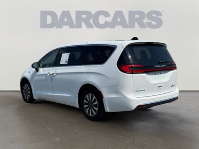 2023 Chrysler Pacifica Hybrid Touring L w/ APPLE CARPLAY