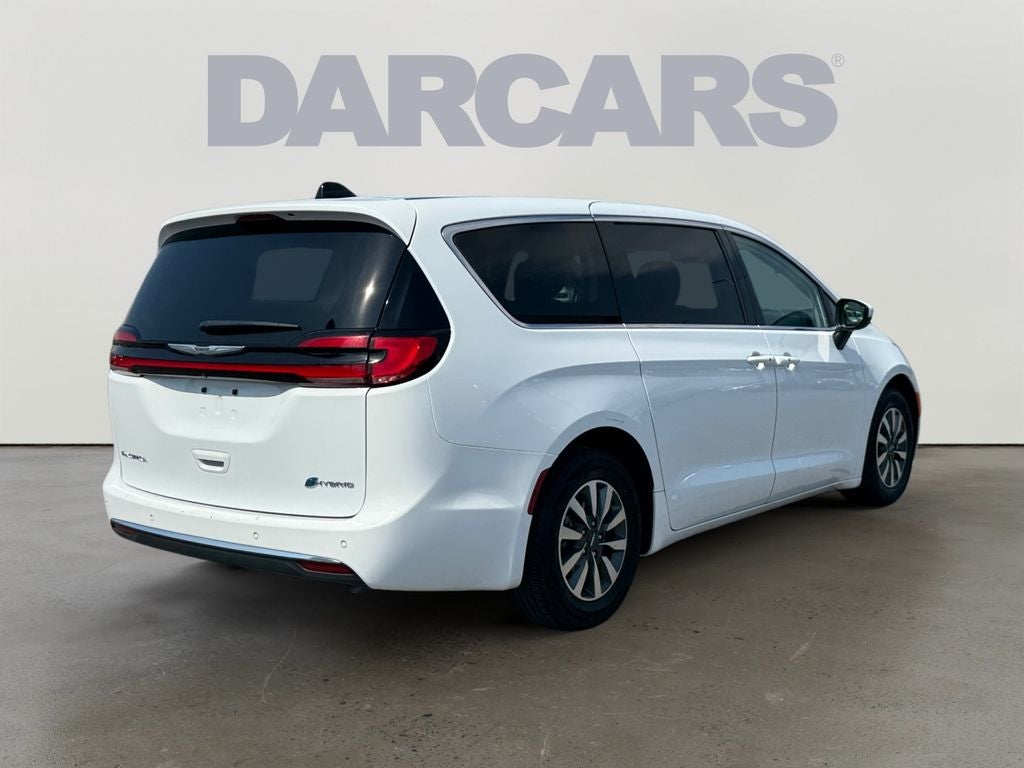 2023 Chrysler Pacifica Hybrid Touring L w/ APPLE CARPLAY