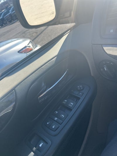 2017 Dodge Grand Caravan SE w/ Bluetooth