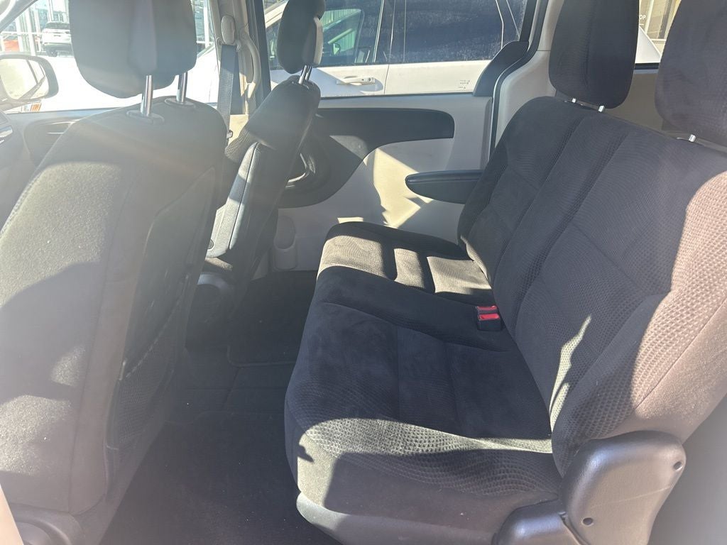 2017 Dodge Grand Caravan SE w/ Bluetooth