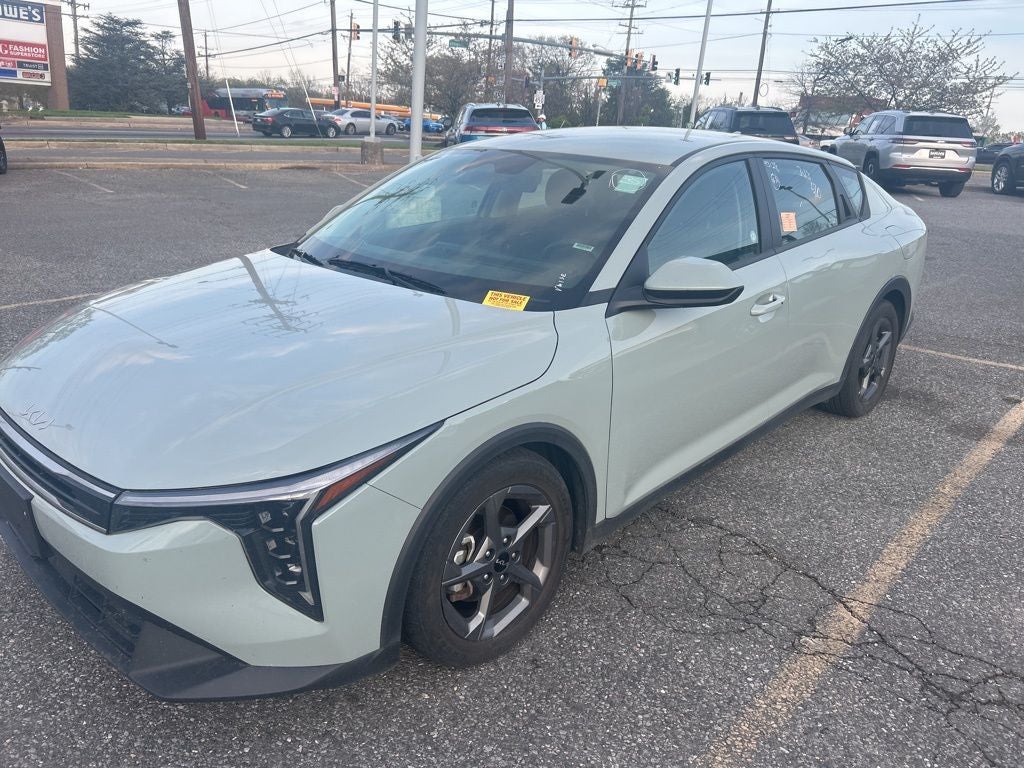 2025 Kia K4 LXS