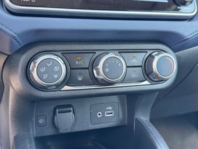 2024 Nissan Versa 1.6 SV