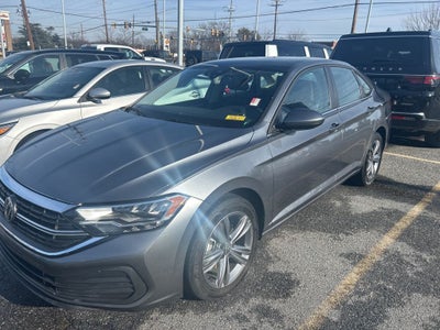 2024 Volkswagen Jetta 1.5T SE w/ 8 spd auto Trans