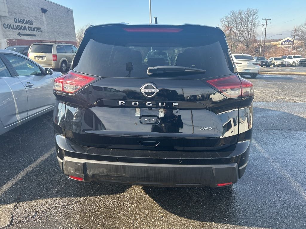 2024 Nissan Rogue S w/Forward Collision