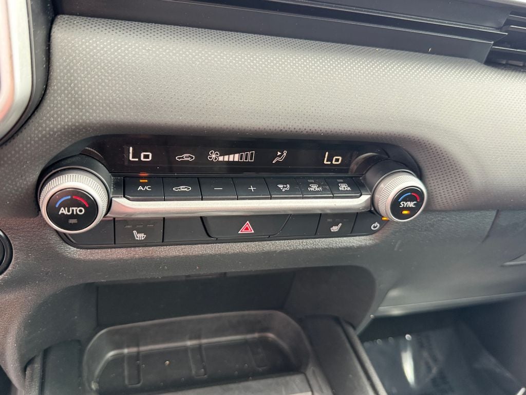 2024 Mazda Mazda CX-50 2.5 S Preferred Package w/Apple Carplay