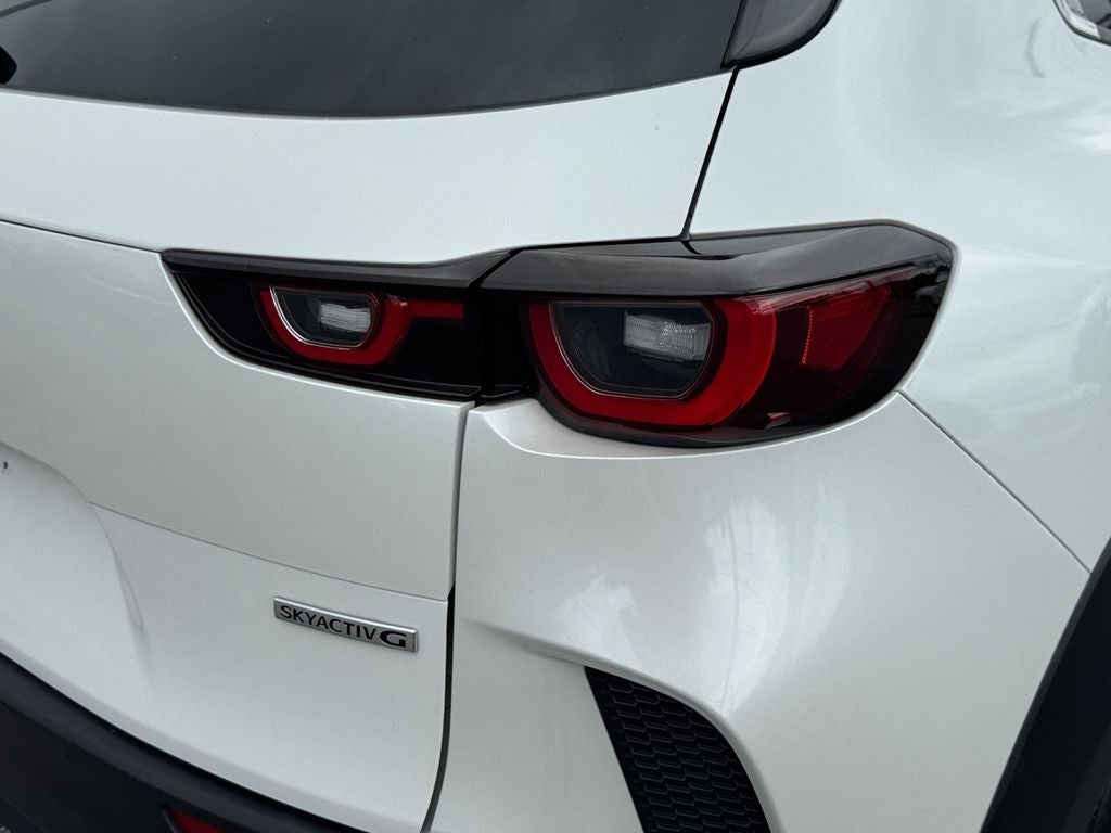 2024 Mazda Mazda CX-50 2.5 S Preferred Package w/Apple Carplay