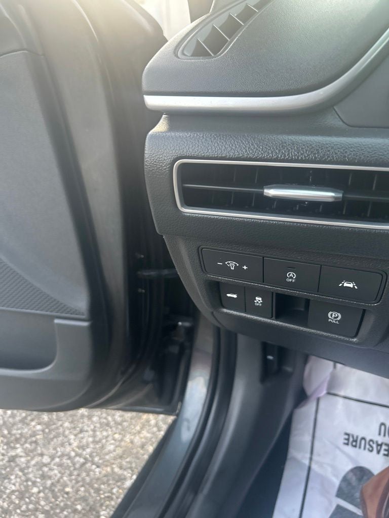 2022 Hyundai Sonata SE w/Bluetooth