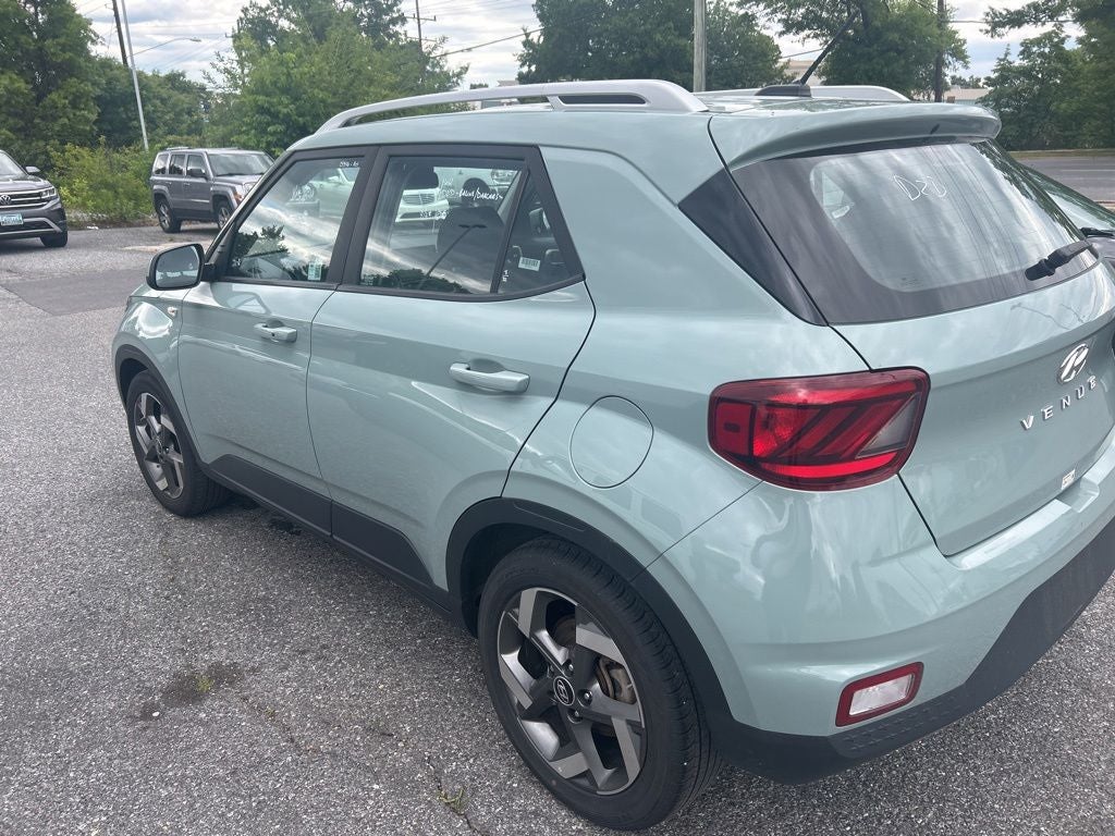 2025 Hyundai Venue SEL W/ Option Group 01