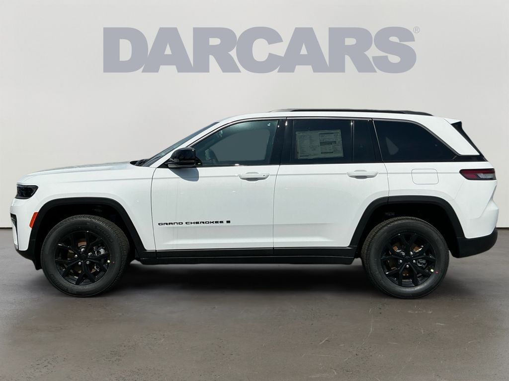 2026 Jeep Grand Cherokee Laredo