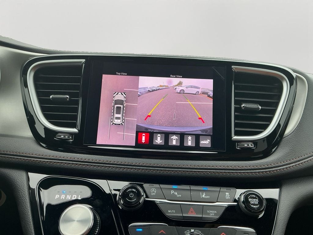 2026 Chrysler Pacifica Pinnacle